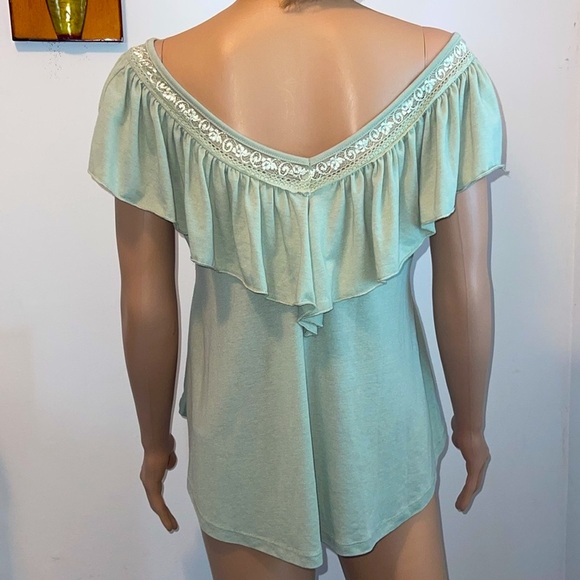 🛑SUMMER TOP🛑 - Picture 4 of 5